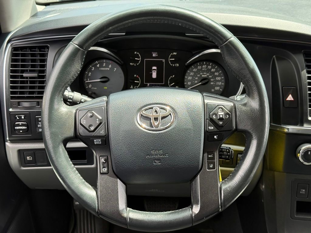 Used 2019 Toyota Sequoia SR5 AWD/4WD image 20