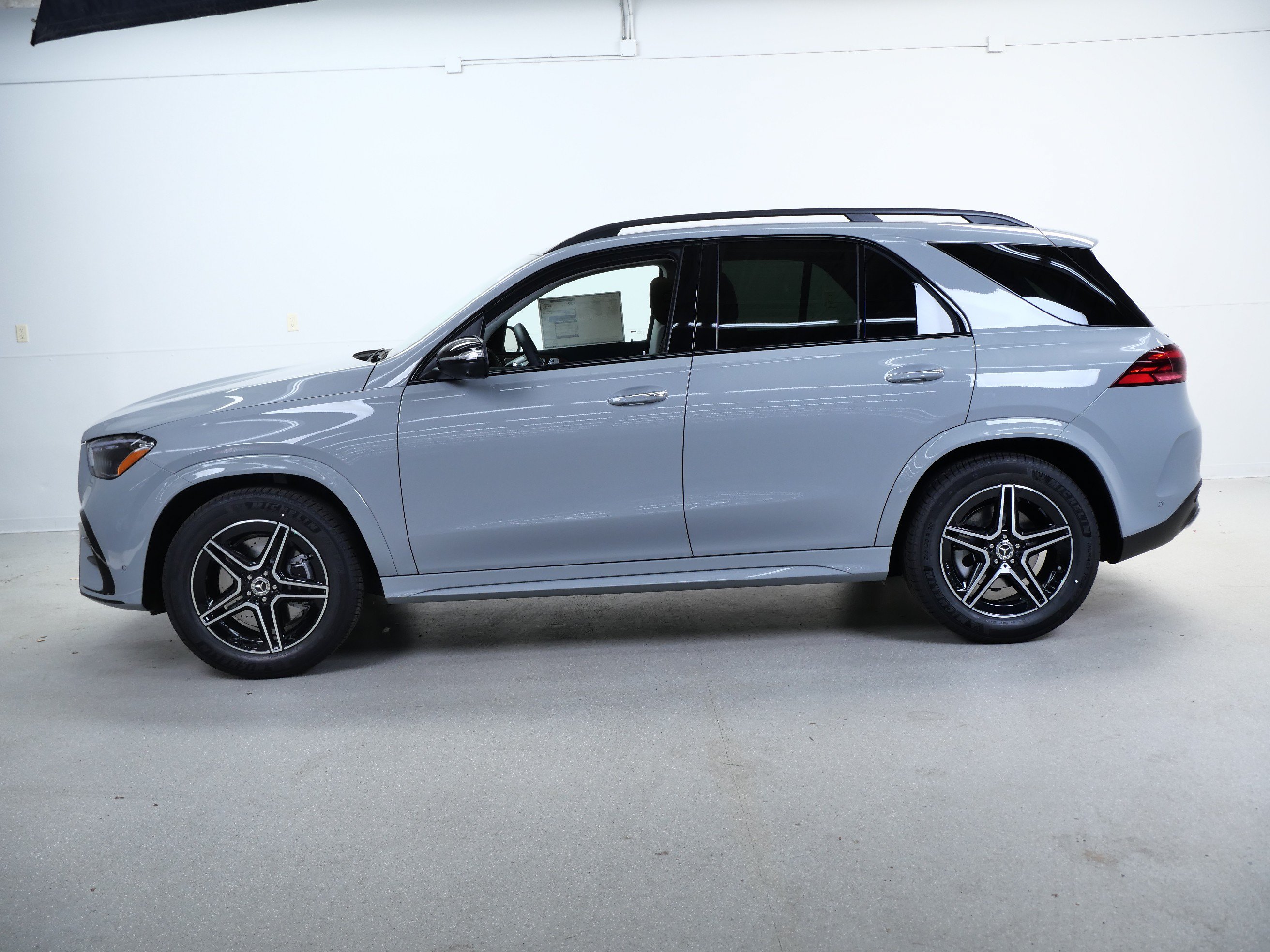 New 2026 Mercedes-Benz GLE 350 4MATIC image 5