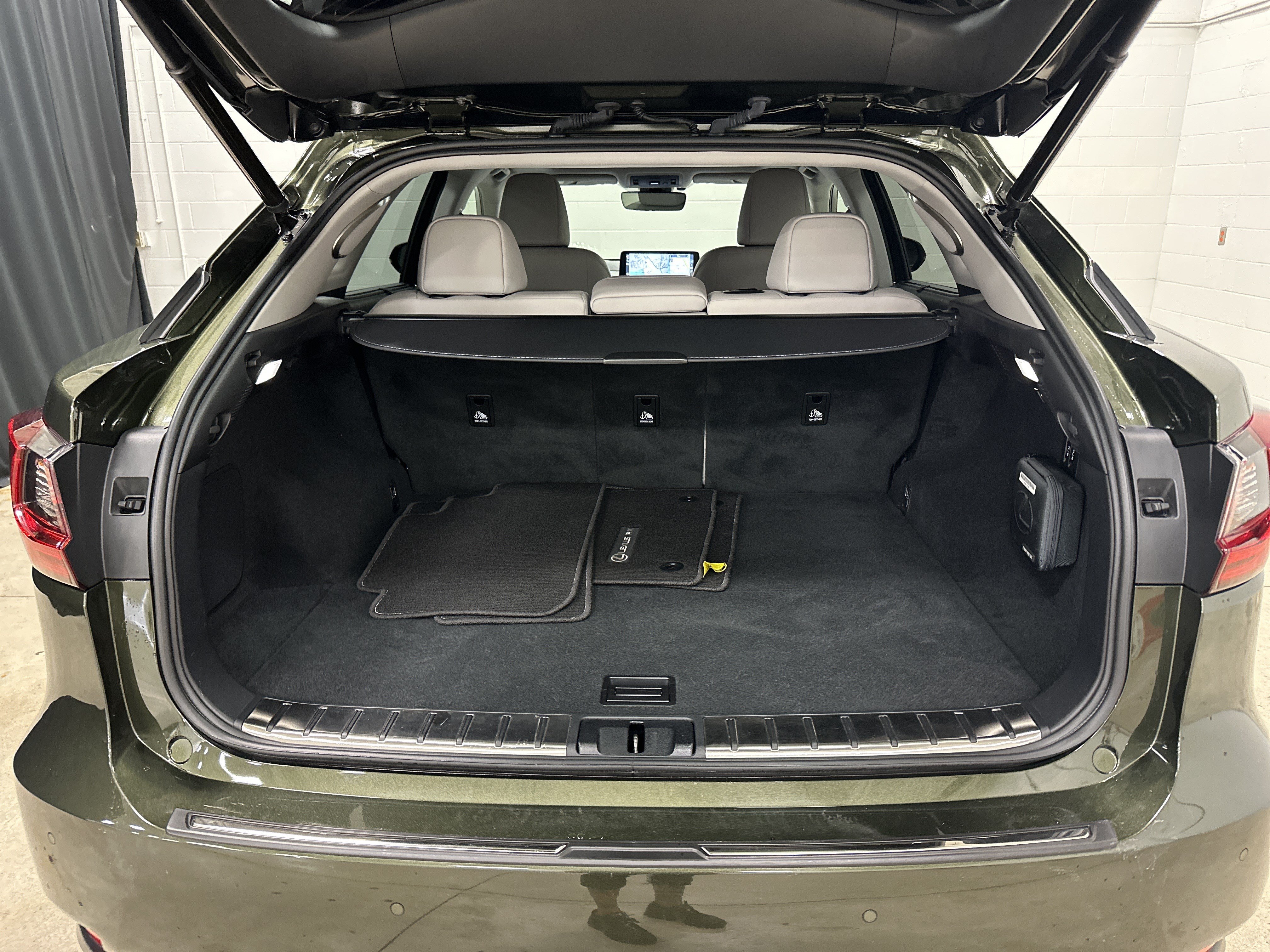 Certified 2022 Lexus RX 350 AWD w/ Luxury Package image 32