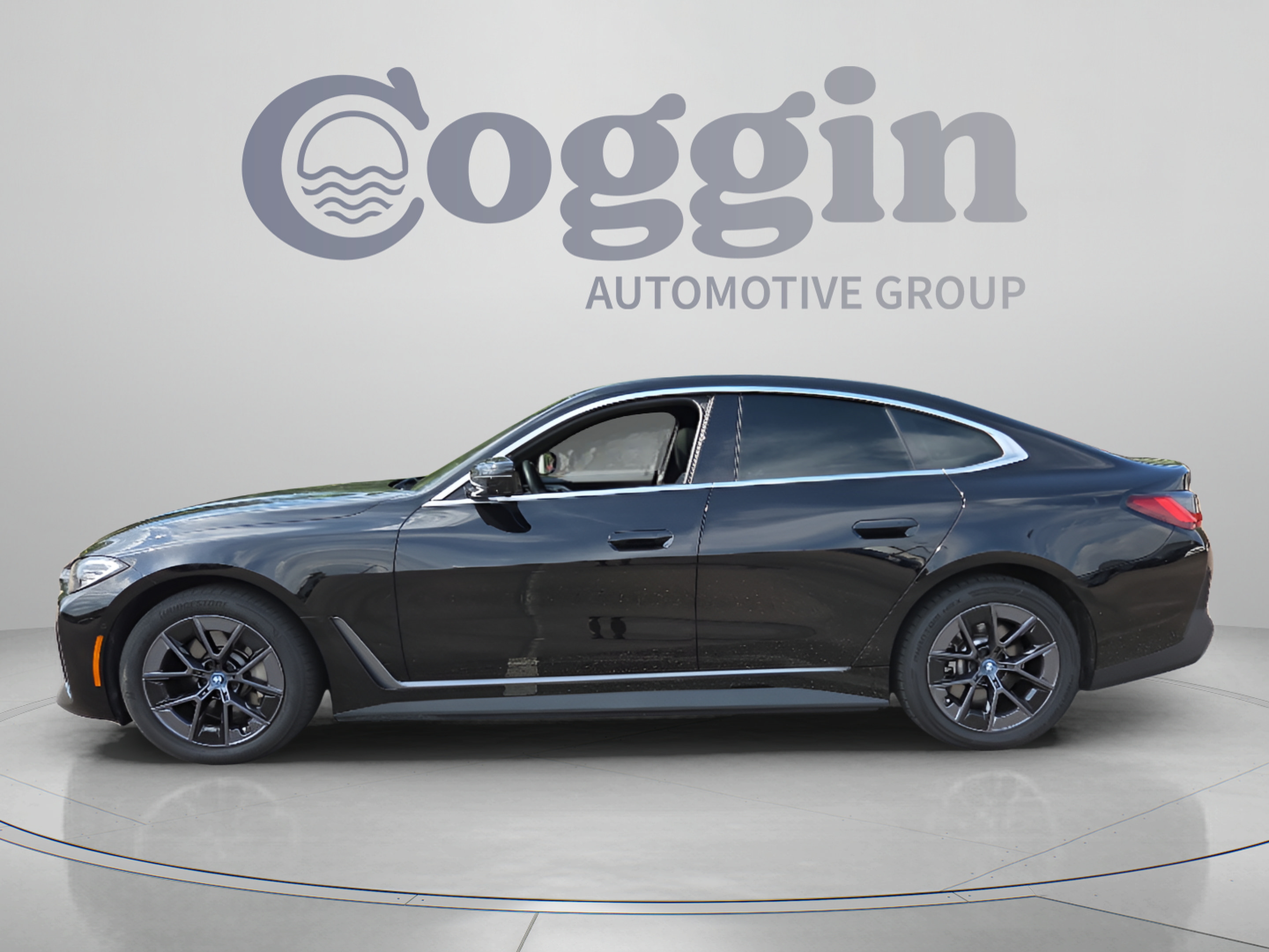 Used 2024 BMW i4 eDrive35 w/ Convenience Package RWD image 2