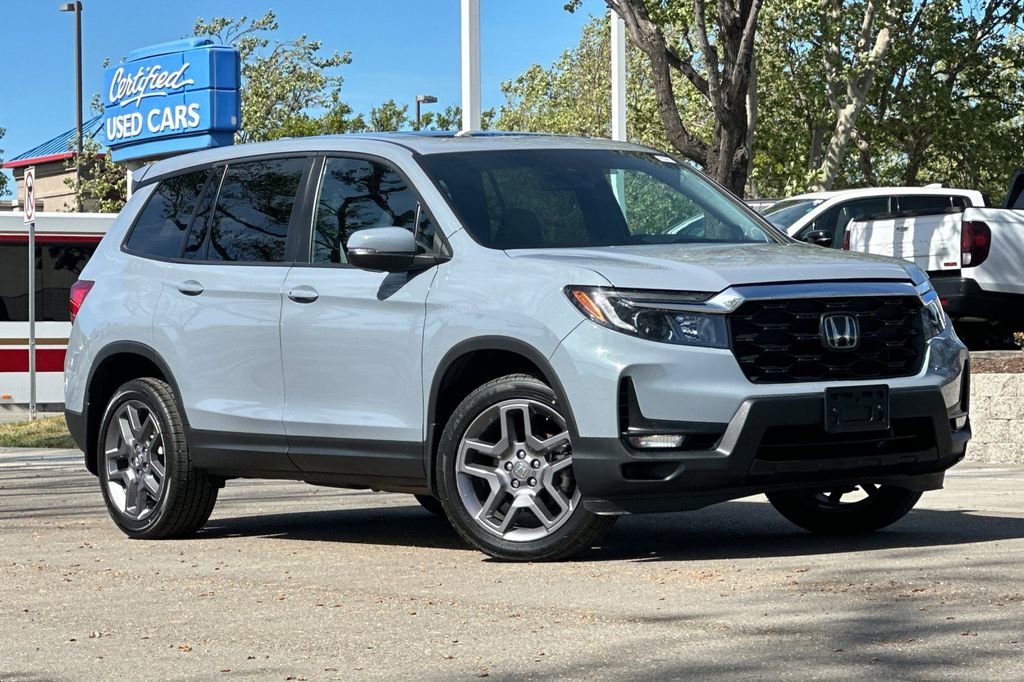 Certified 2023 Honda Passport EX-L image 2