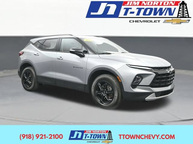 Used 2024 Chevrolet Blazer LT w/ Midnight/Sport Edition FWD image 1