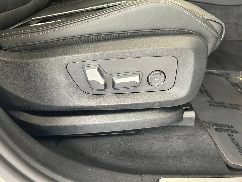Used 2026 BMW X5 xDrive40i w/ Premium Package AWD/4WD image 28
