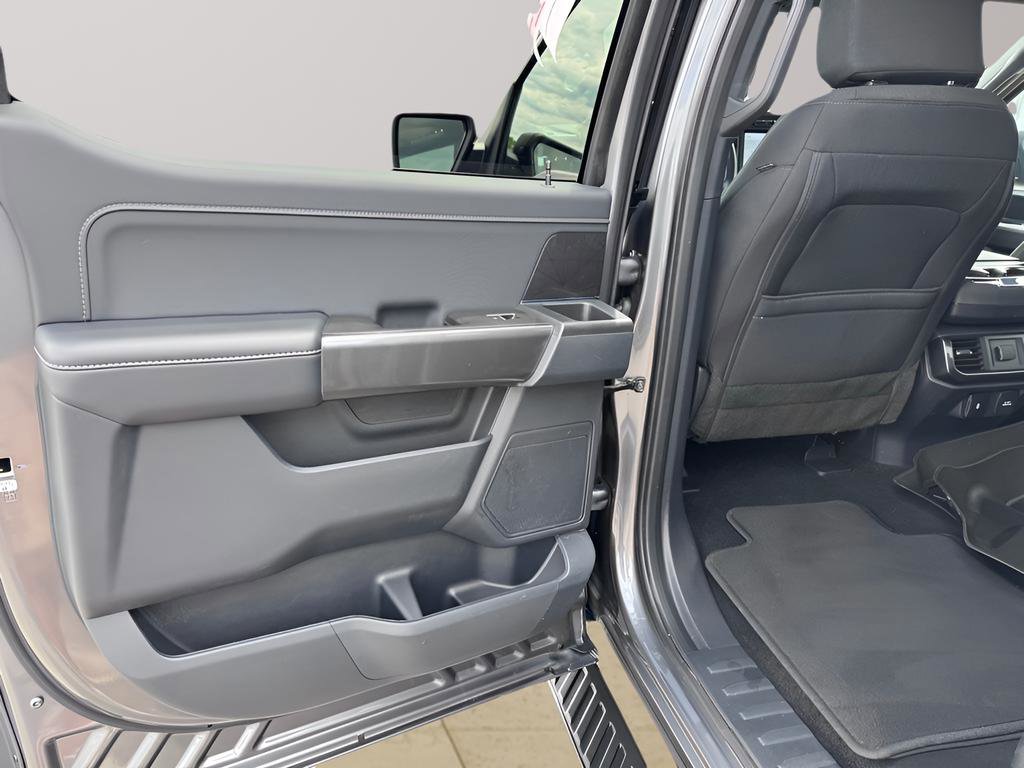 Used 2022 Ford F150 XLT w/ Equipment Group 302A High AWD/4WD image 28