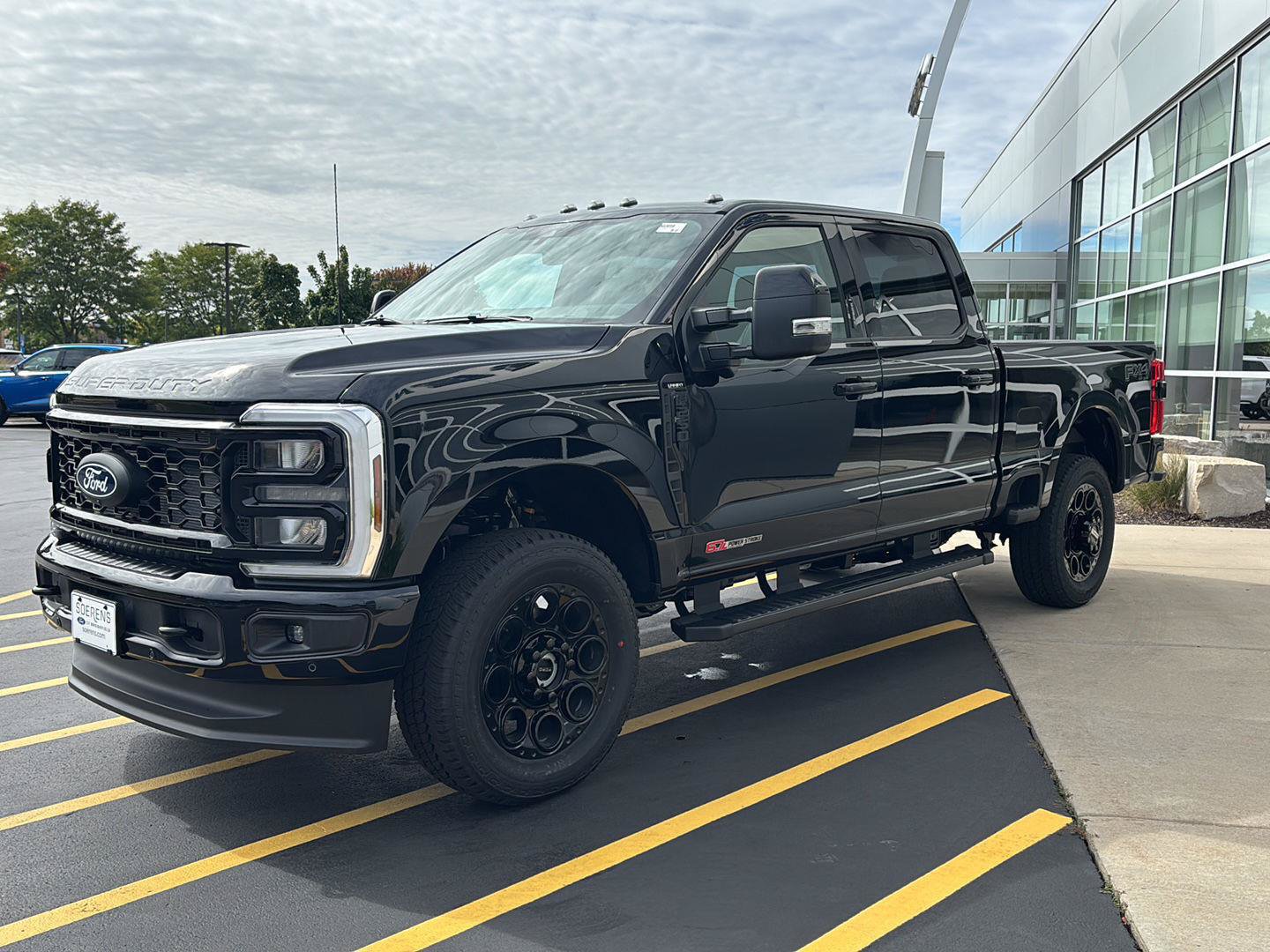 New 2027 Ford F250 Lariat w/ Black Appearance Package AWD/4WD image 9