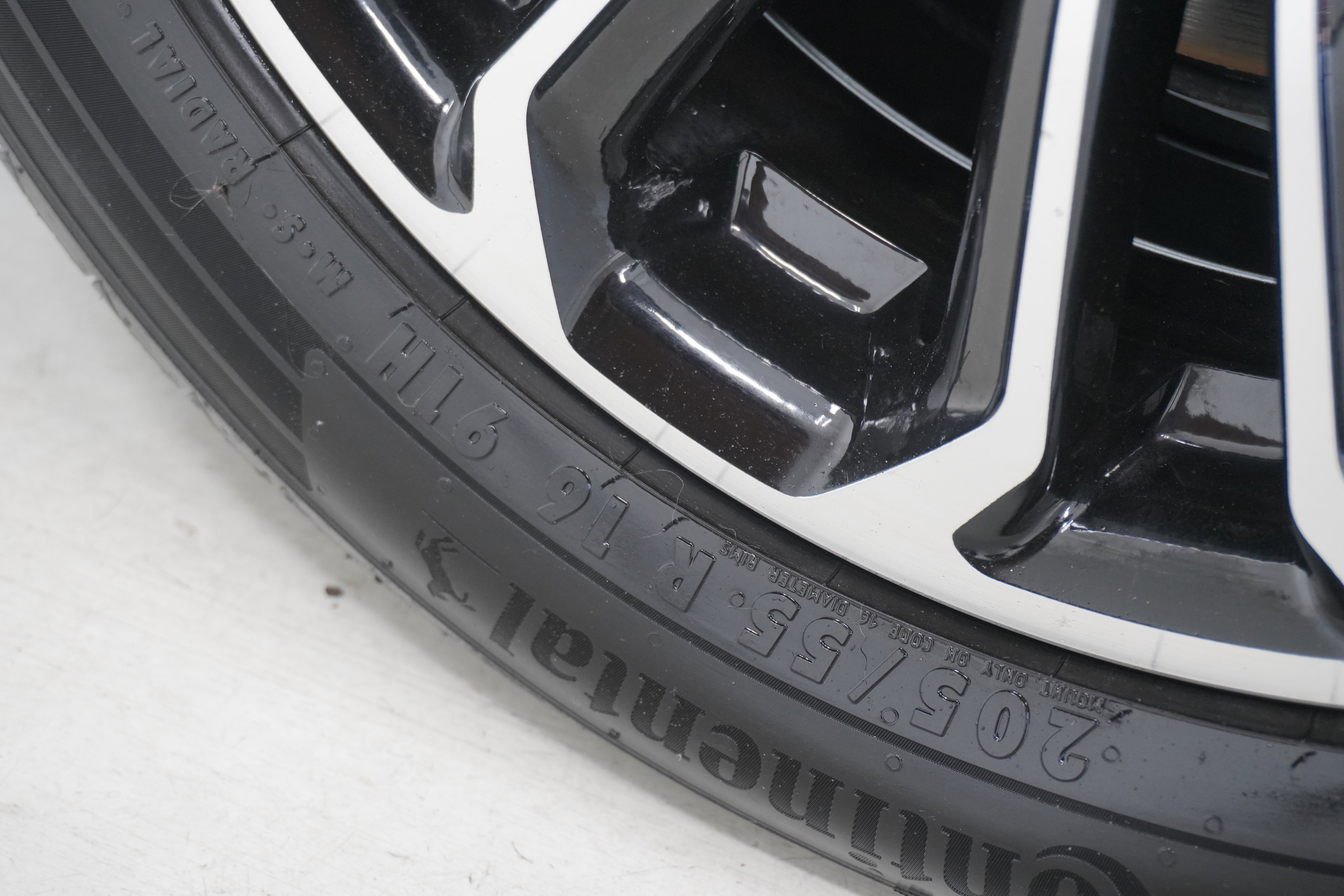 Used 2022 Toyota Corolla SE FWD image 24