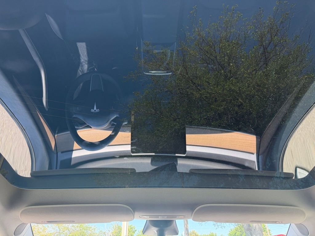 Used 2023 Tesla Model Y Long Range AWD/4WD image 15