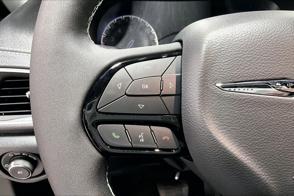 New 2026 Chrysler Pacifica Limited w/ S Appearance Package image 13