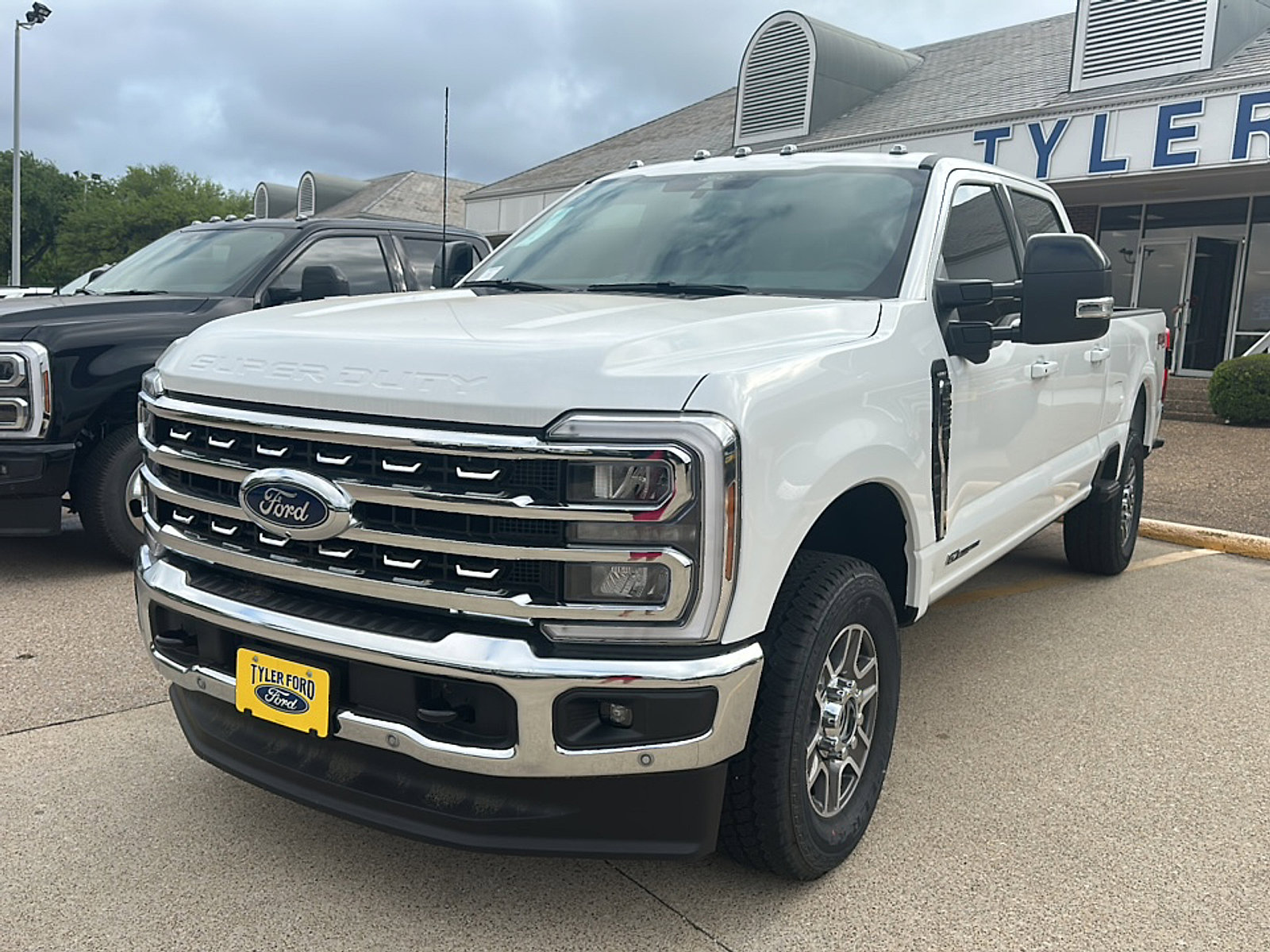 New 2026 Ford F250 Lariat w/ Lariat Ultimate Package AWD/4WD image 3