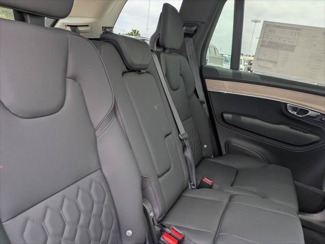 New 2026 Volvo XC90 B6 Plus w/ Protection Package Premier AWD/4WD image 13