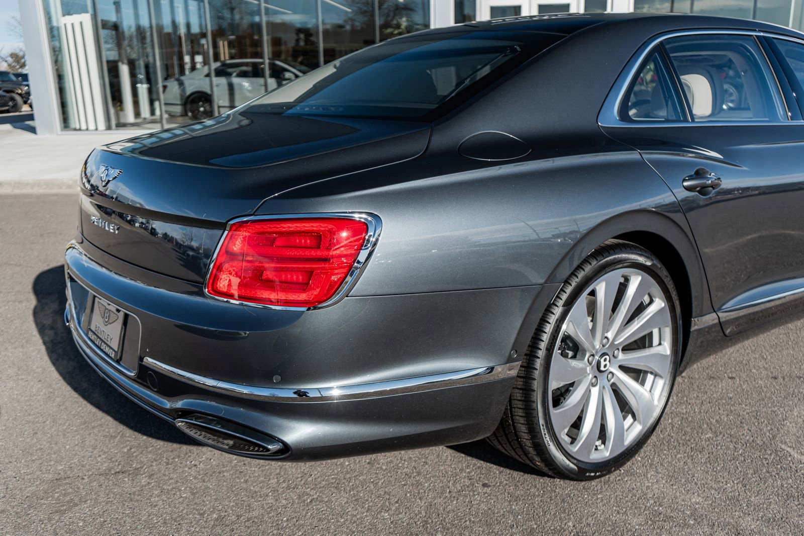 Certified 2026 Bentley Flying Spur Plug-In Hybrid image 13