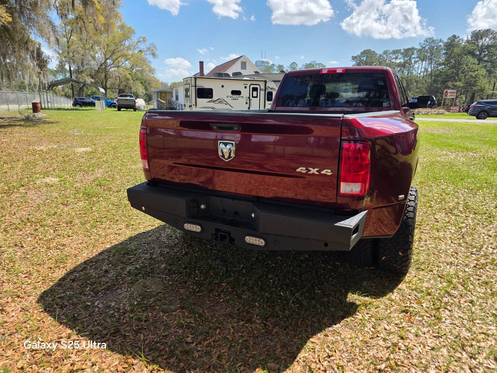 Used 2017 RAM 3500 Tradesman w/ Chrome Appearance Group image 4