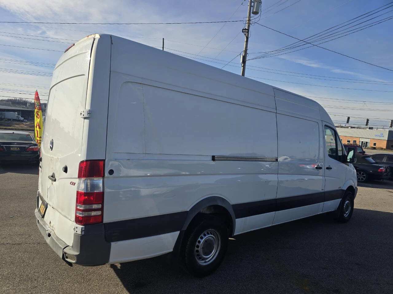 Used 2012 Mercedes-Benz Sprinter 2500 image 37