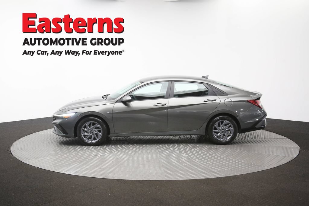 Used 2024 Hyundai Elantra SEL FWD image 58