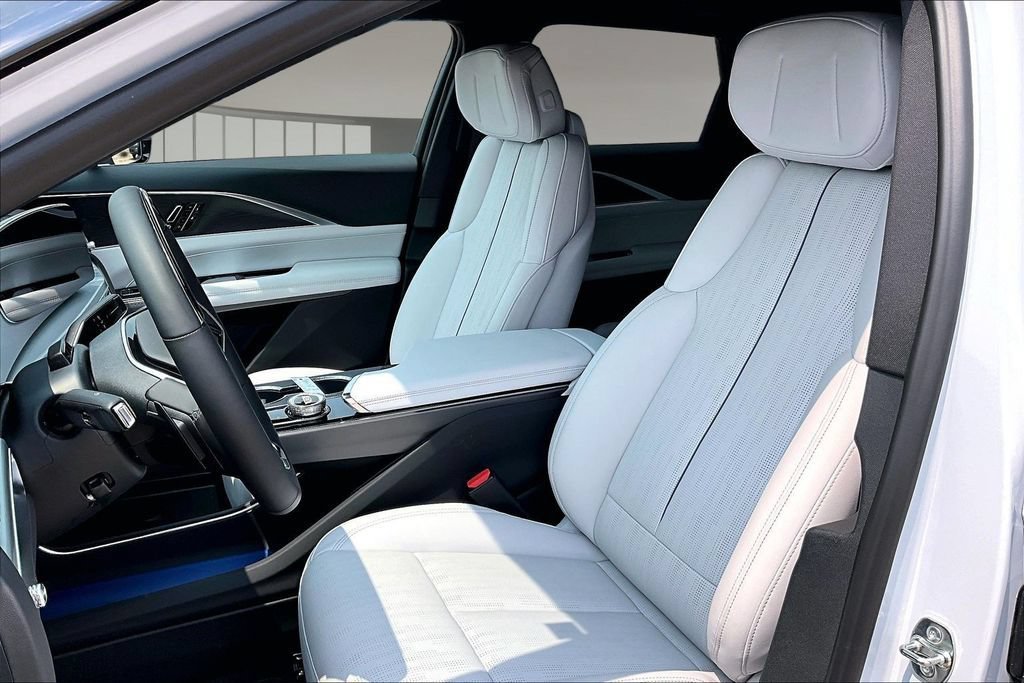 New 2026 Cadillac Lyriq Sport w/ LPO, Floor Liner Package AWD/4WD image 9