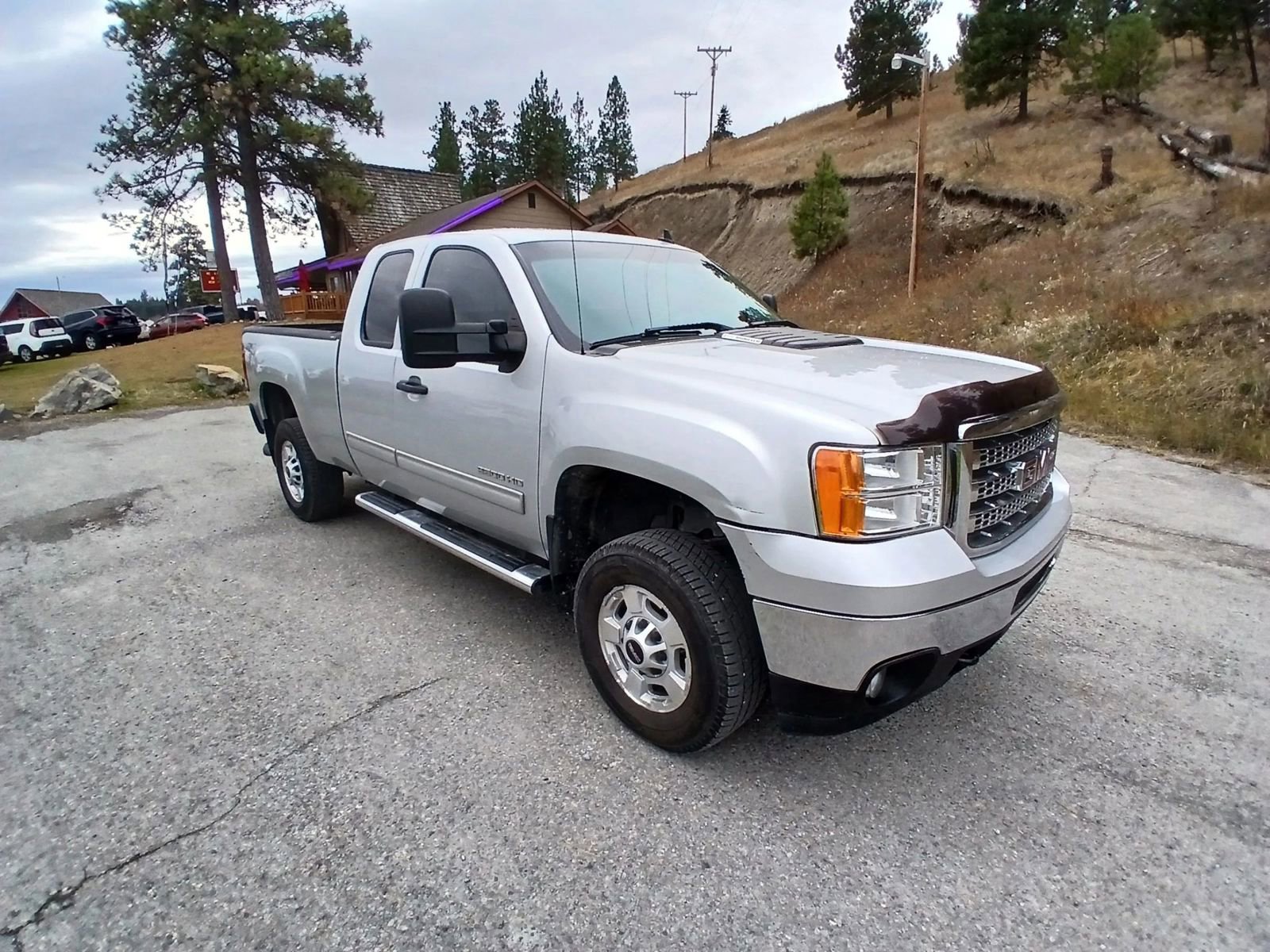 Used 2013 GMC Sierra 2500 SLE w/ SLE Preferred Package image 3