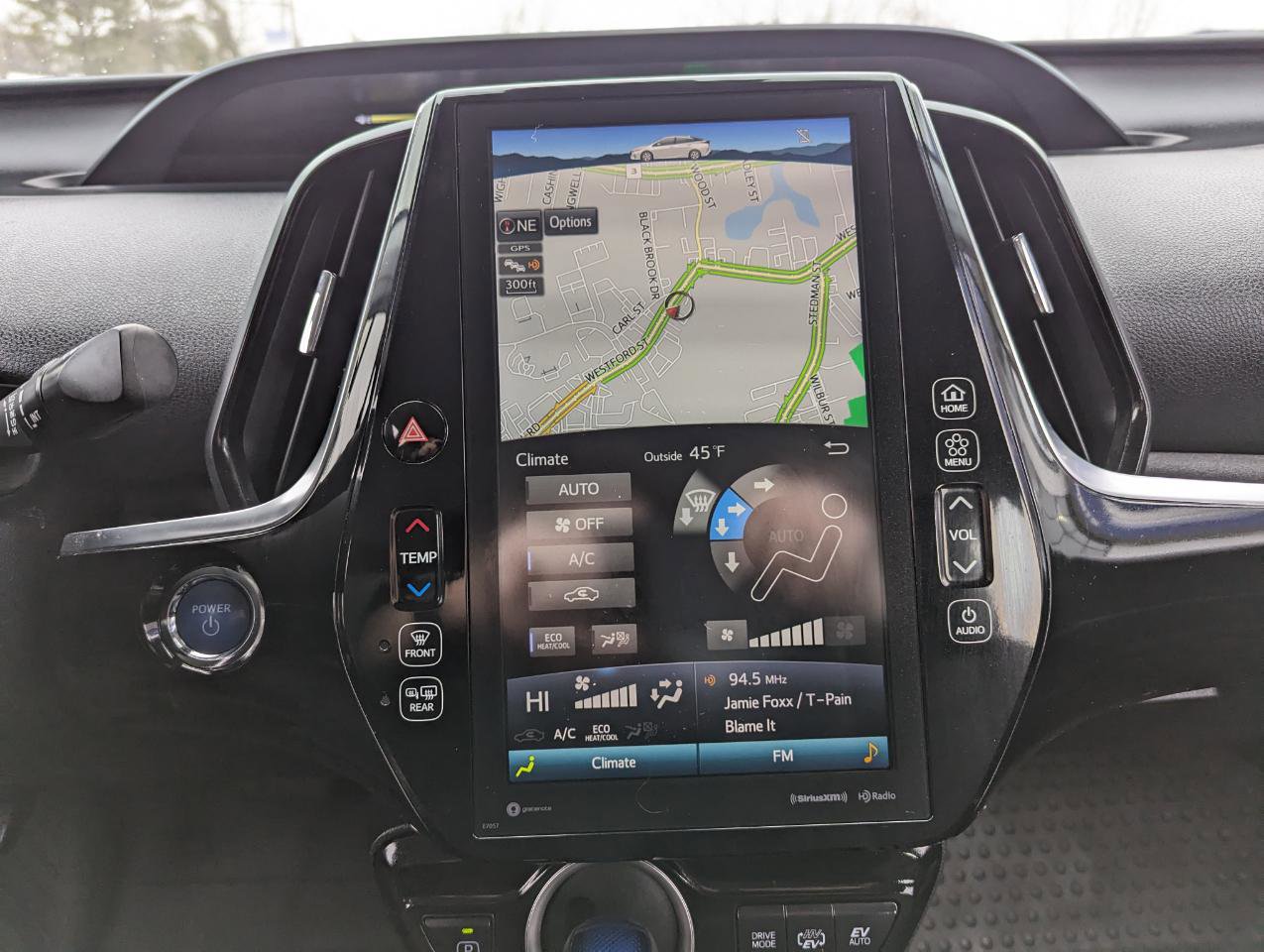 Used 2022 Toyota Prius Prime XLE image 21