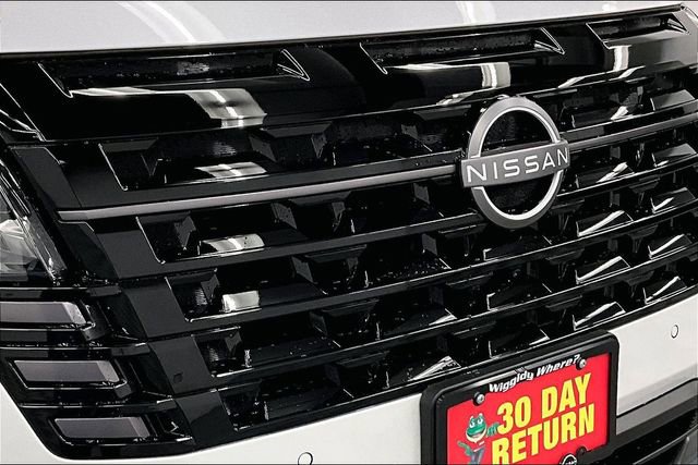 New 2026 Nissan Pathfinder Platinum image 15