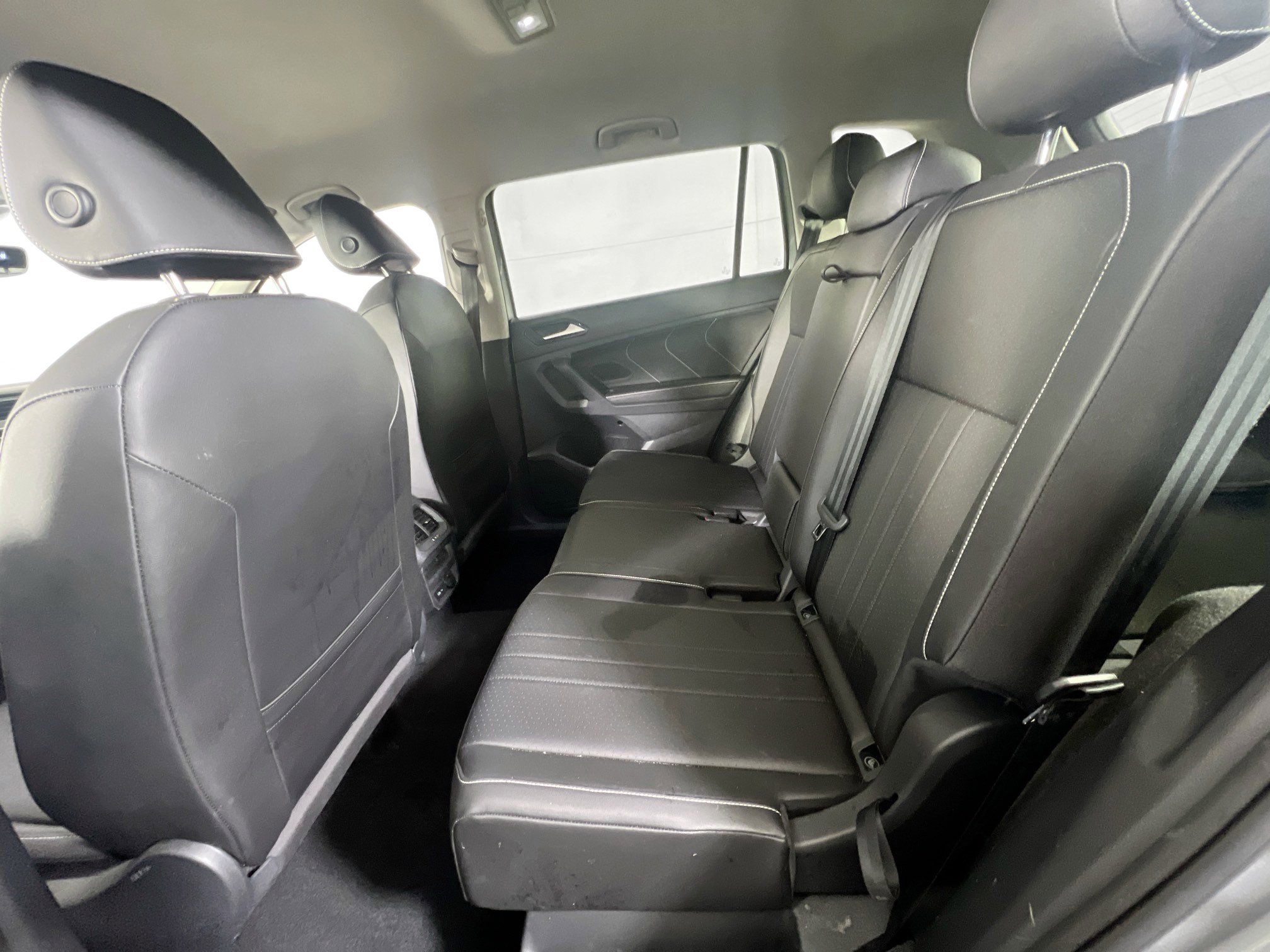 Used 2022 Volkswagen Tiguan SE AWD/4WD image 23
