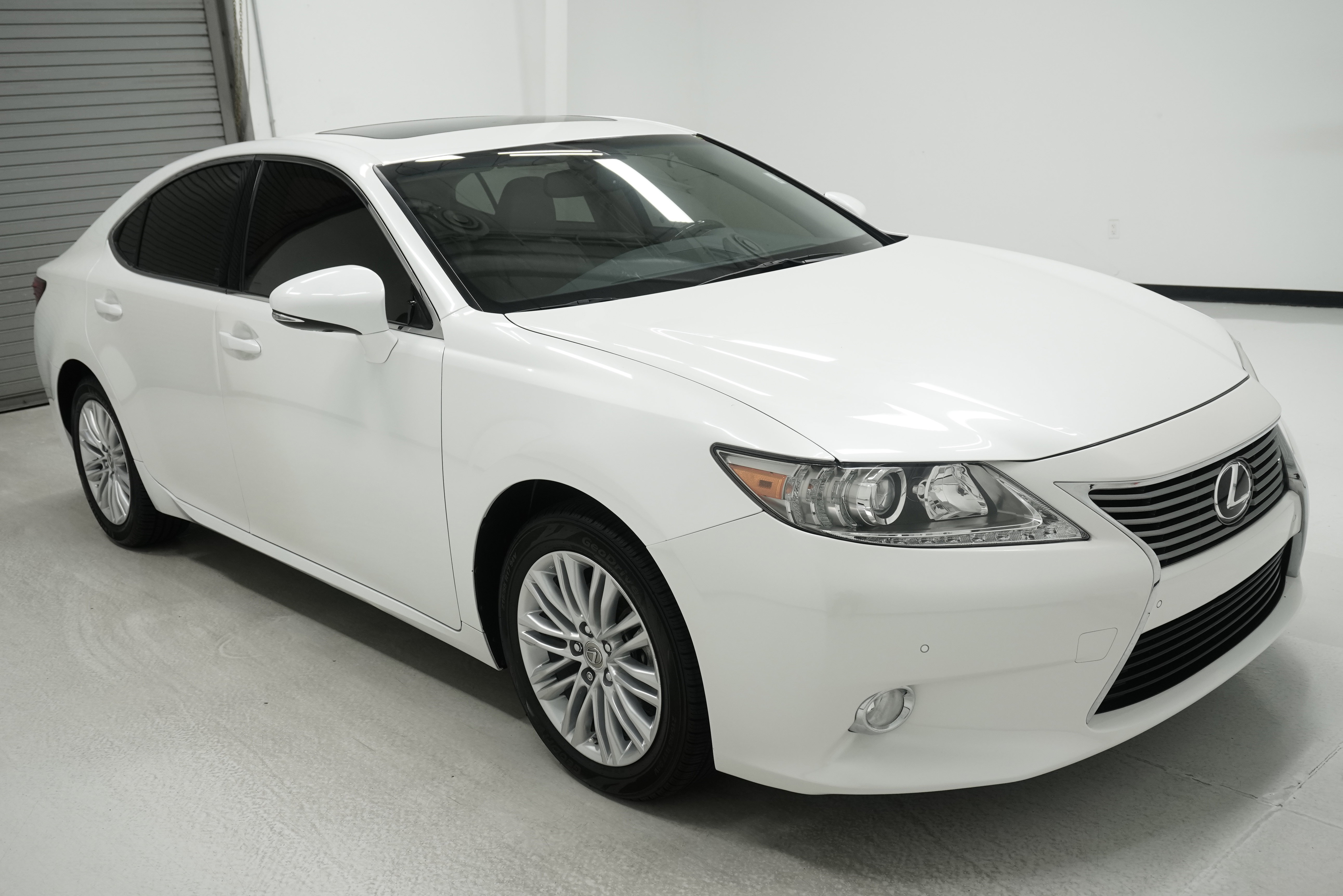 Used 2013 Lexus ES 350 w/ Luxury Pkg FWD image 3