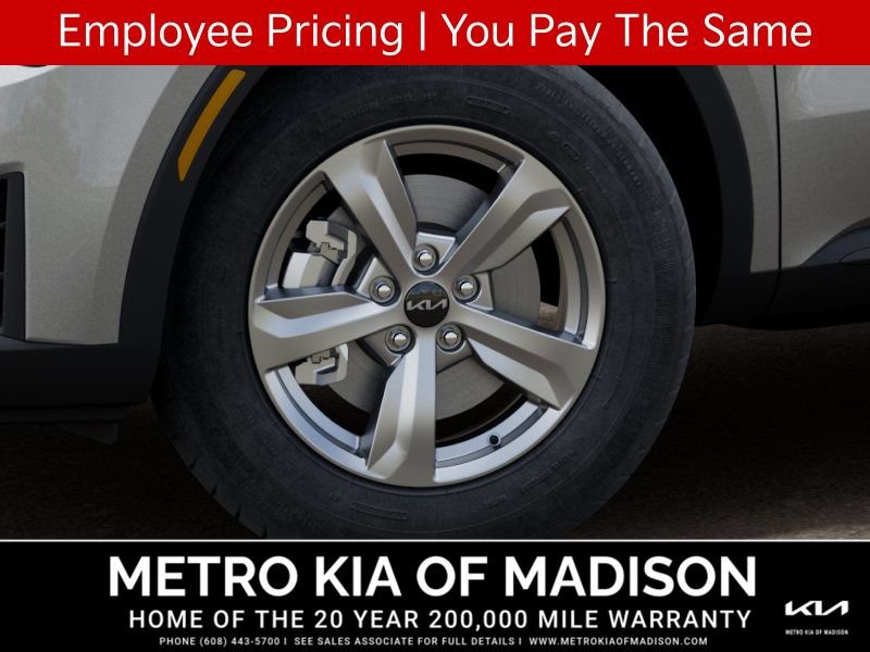 New 2026 Kia Sorento LX FWD image 9