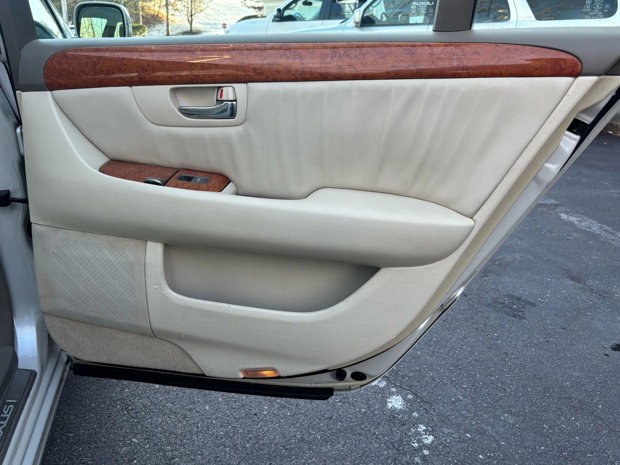 Used 2003 Lexus LS 430 RWD image 15