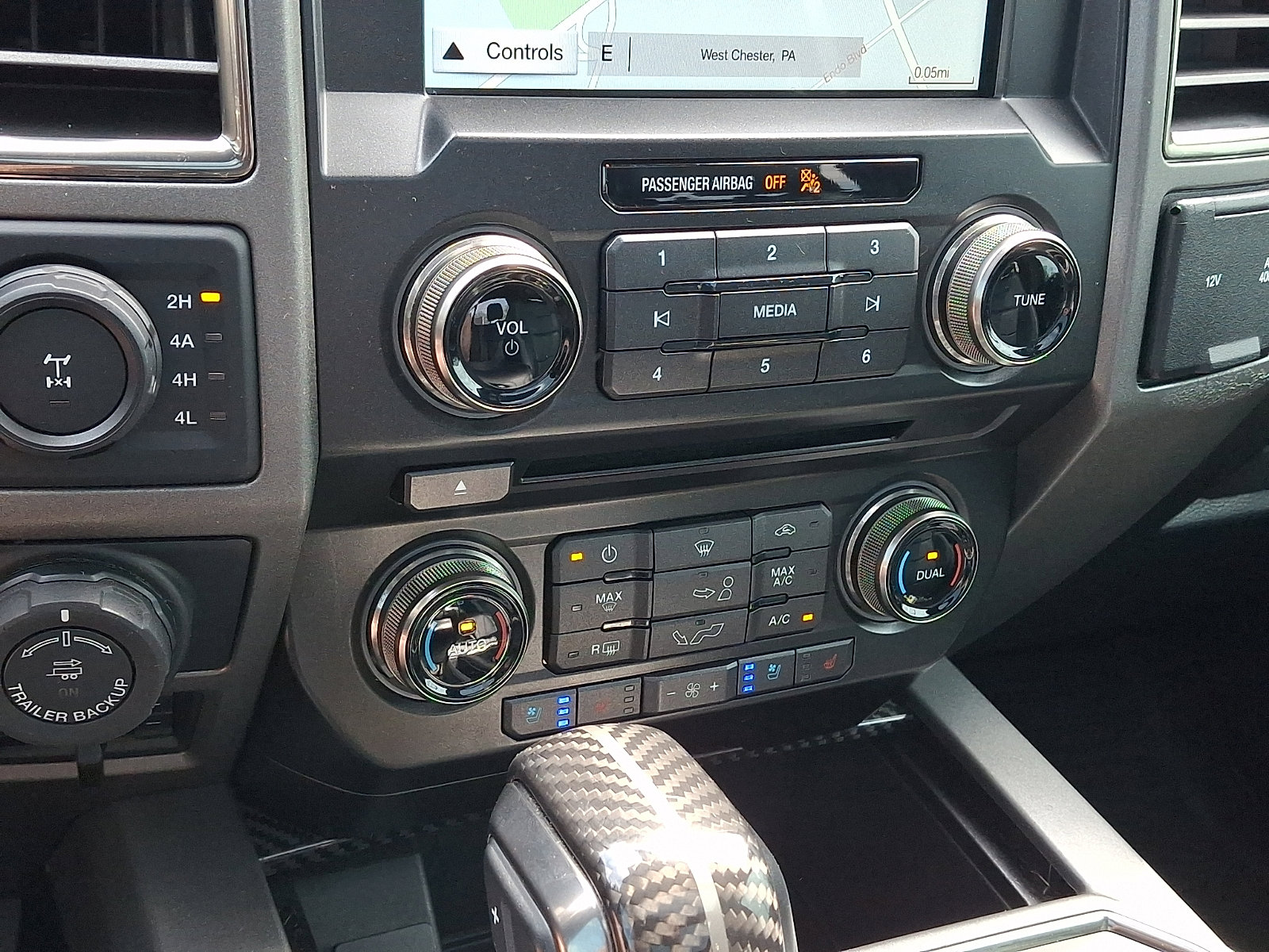 Used 2018 Ford F150 Raptor w/ Equipment Group 802A Luxury AWD/4WD image 19