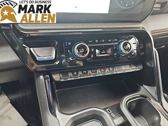 Used 2025 GMC Sierra 2500 AT4 AWD/4WD image 18