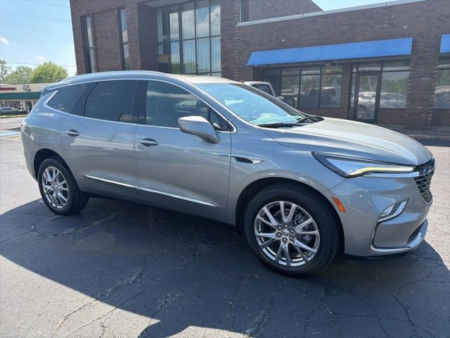 Used 2023 Buick Enclave Essence w/ Experience Buick Package