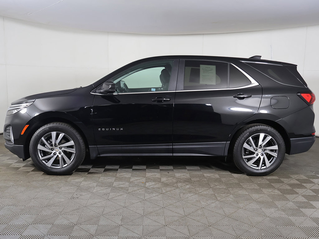 Used 2024 Chevrolet Equinox LT w/ LPO, Floor Liner Package FWD image 16