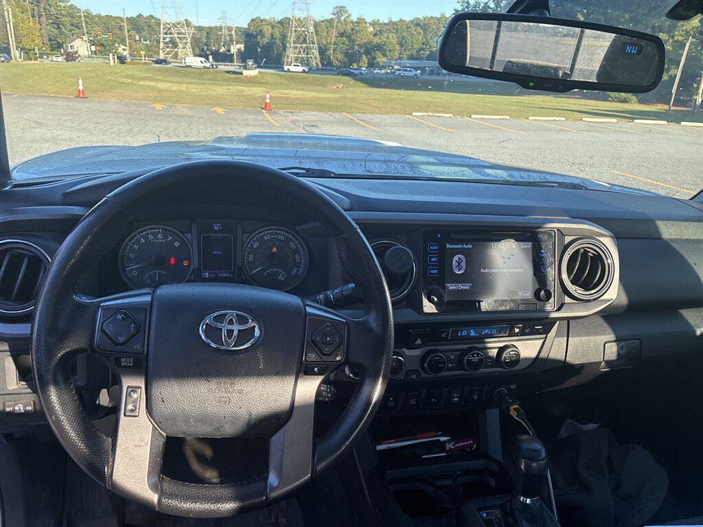 Used 2017 Toyota Tacoma TRD Sport w/ Premium & Technology Package AWD/4WD image 6