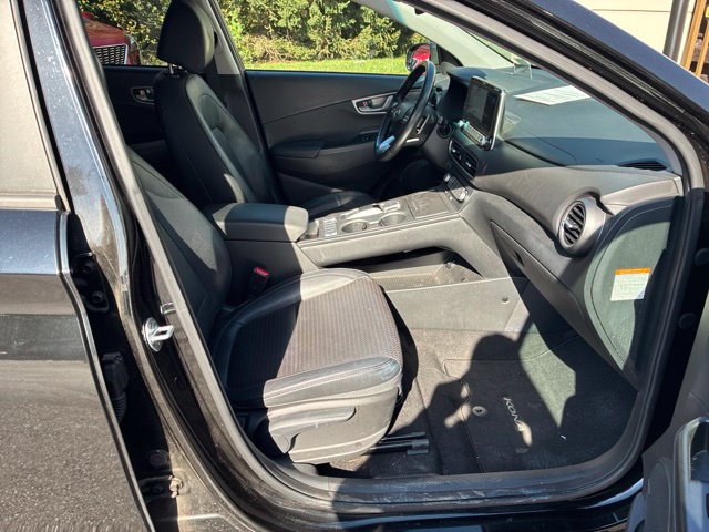 Used 2021 Hyundai Kona Ultimate FWD image 11
