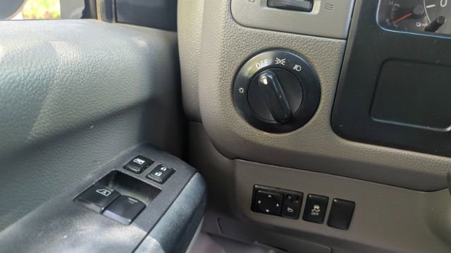 Used 2016 Nissan NV 1500 SV image 27