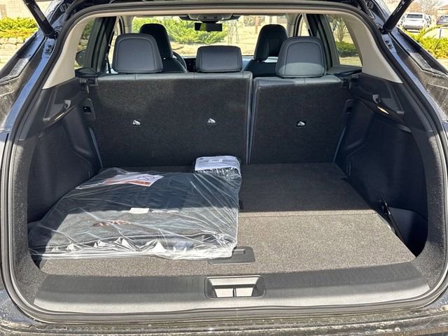 New 2025 Nissan Ariya Platinum image 5