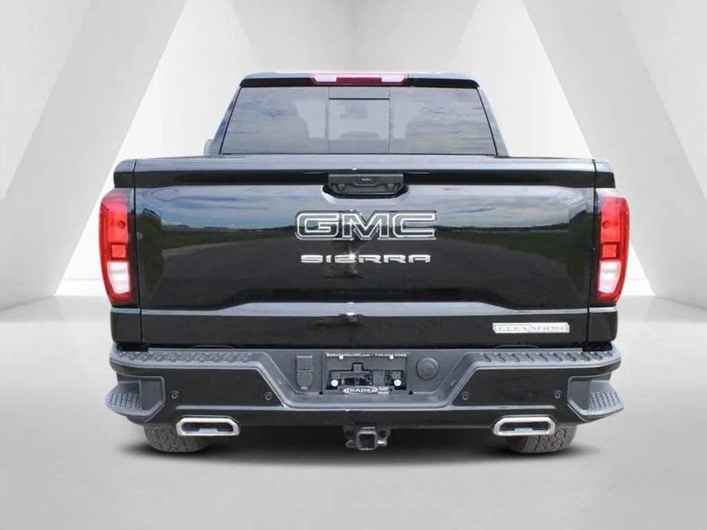 New 2025 GMC Sierra 1500 Elevation image 6