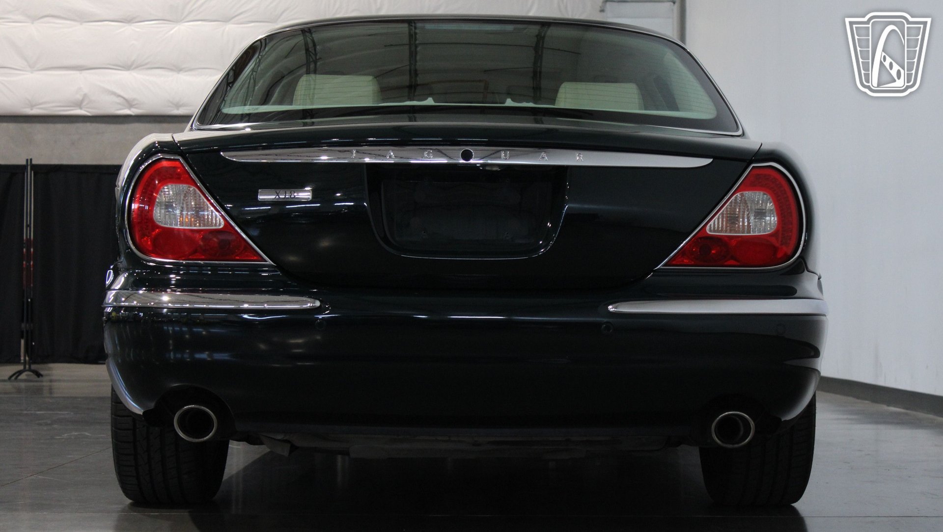 Used 2004 Jaguar XJ8 RWD image 33