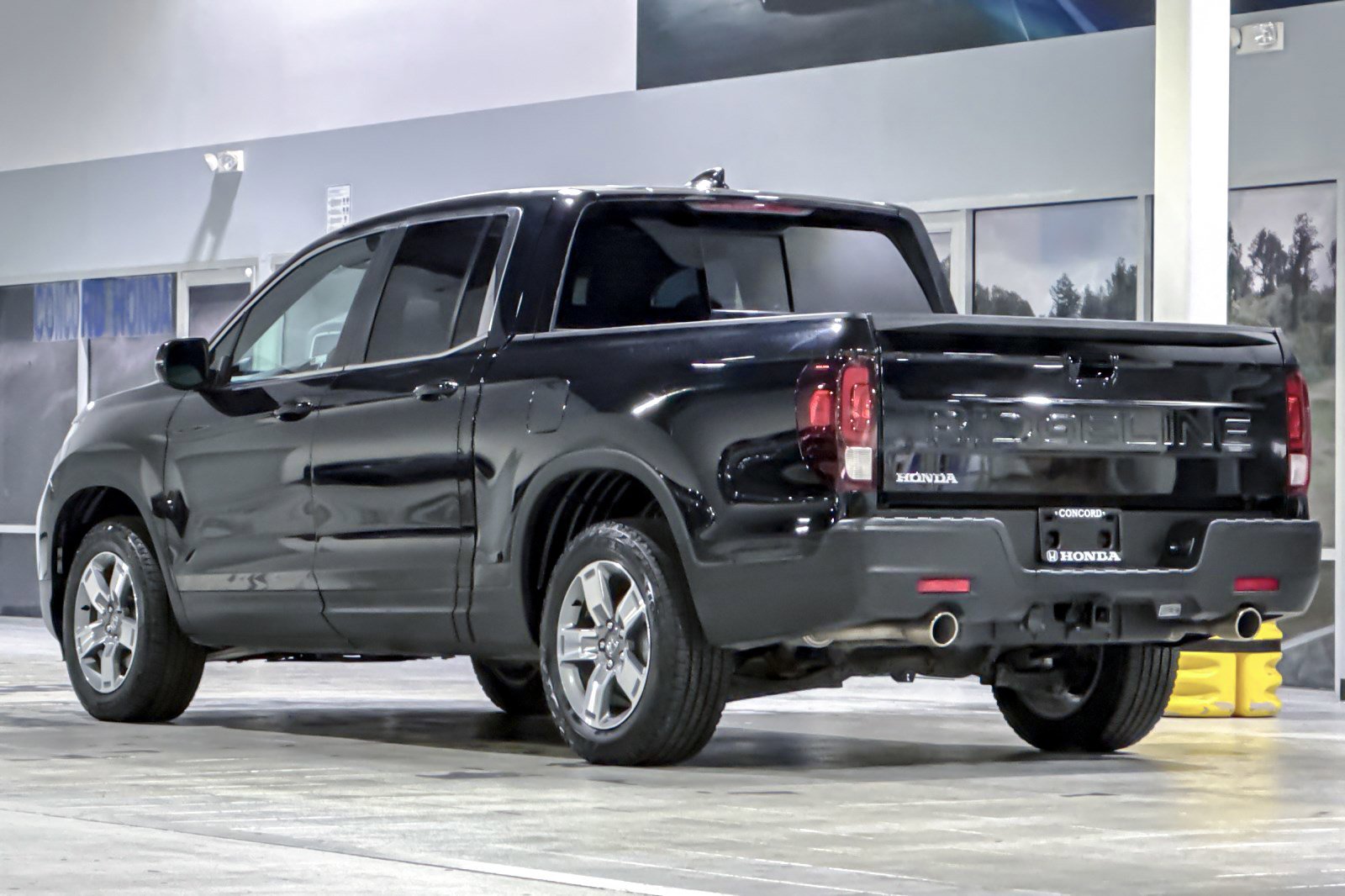 Used 2025 Honda Ridgeline RTL image 3