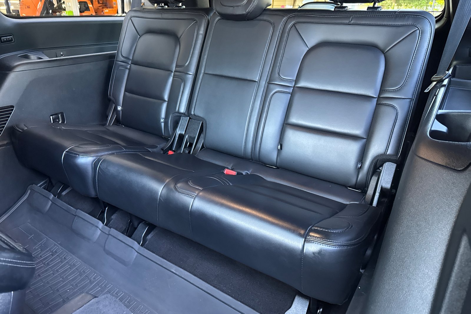 Used 2019 Lincoln Navigator L Reserve AWD/4WD image 15