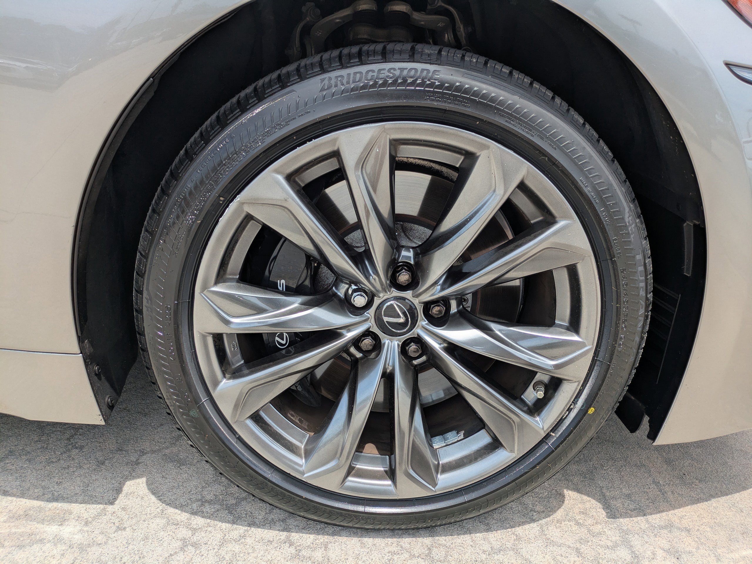 Used 2018 Lexus LS 500 F Sport w/ Accessory Package (Z2) AWD/4WD image 9