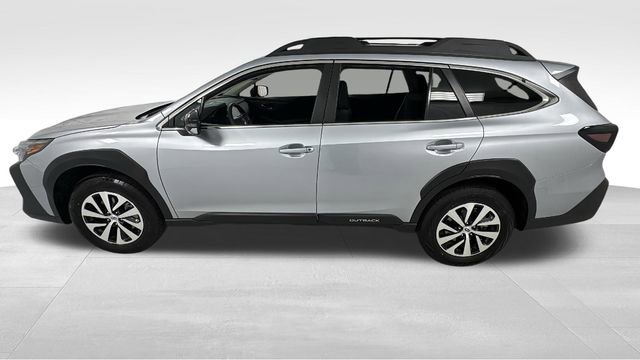 Certified 2025 Subaru Outback Premium image 7