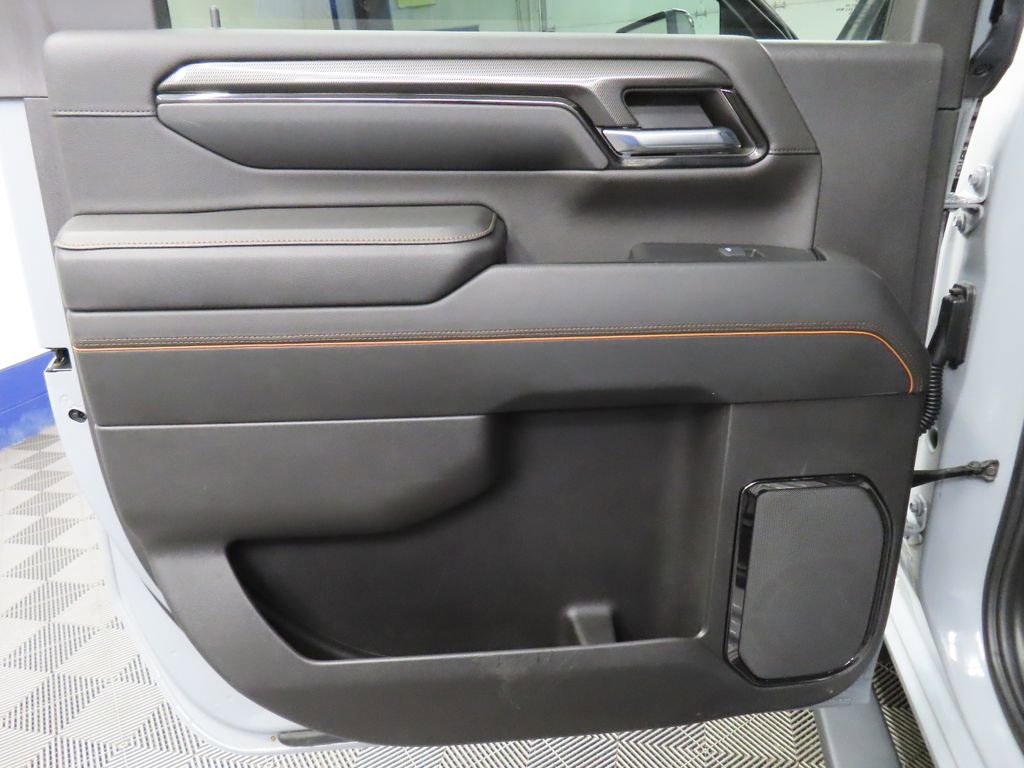 Used 2024 GMC Sierra 2500 AT4 w/ Technology Package AWD/4WD image 77