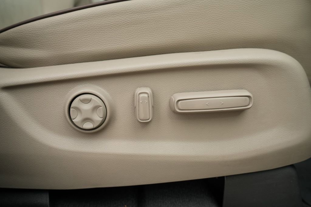 Used 2023 Honda Odyssey Elite image 16
