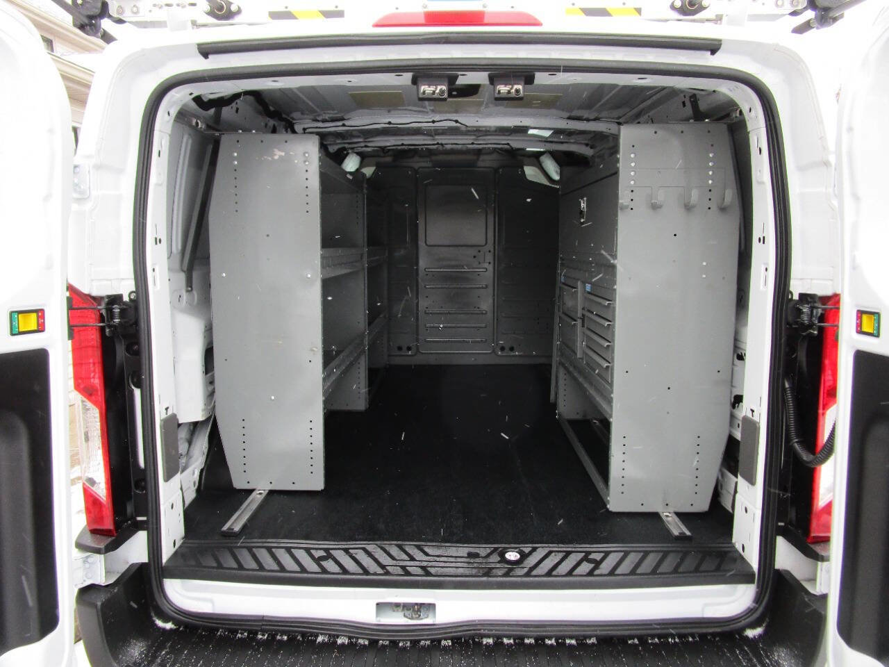 Used 2022 Ford Transit 250 Low Roof AWD image 10