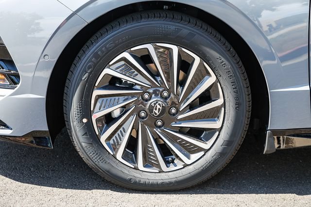 New 2026 Hyundai Sonata Limited FWD image 11