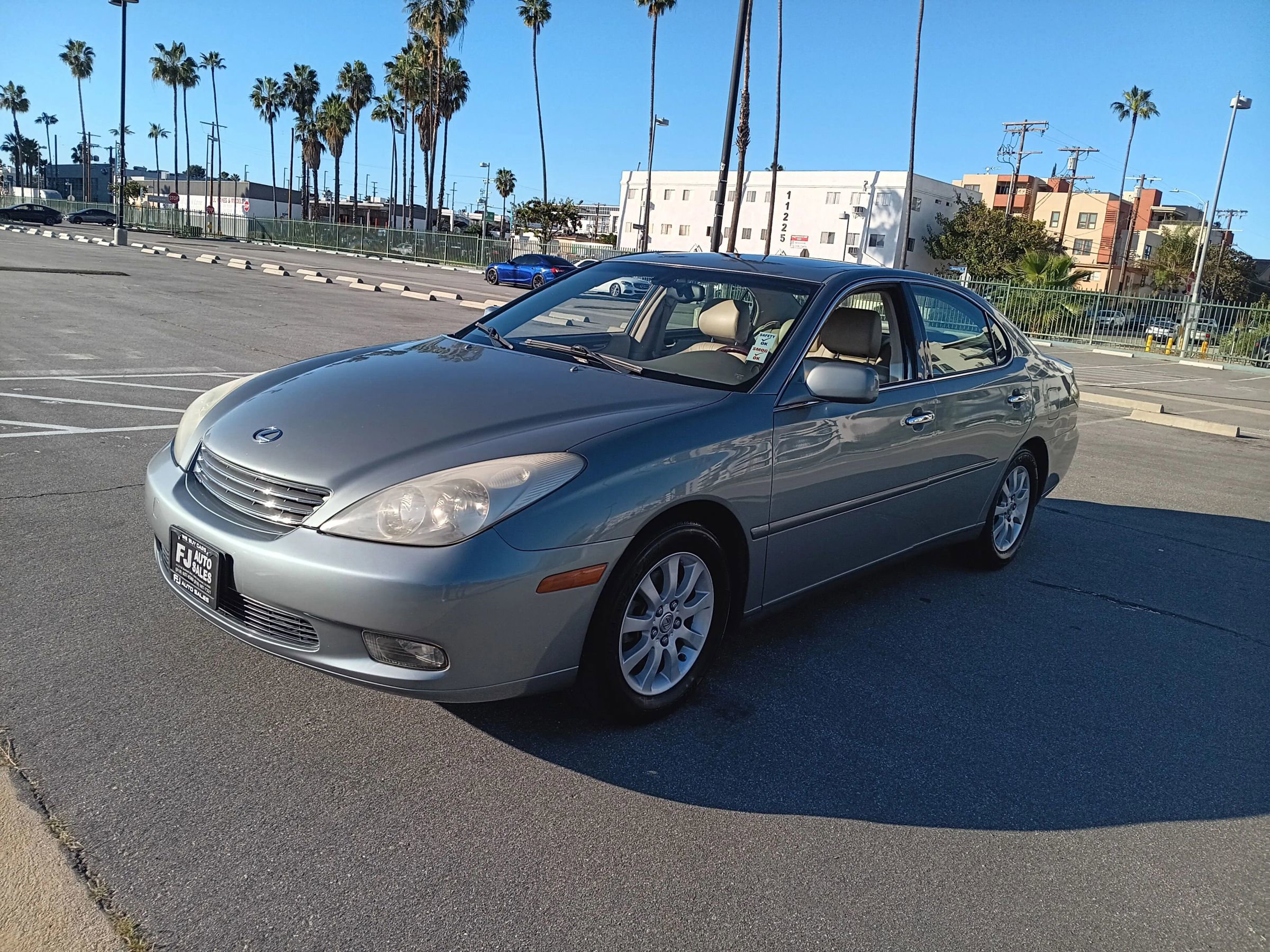 Used 2004 Lexus ES 330 image 3