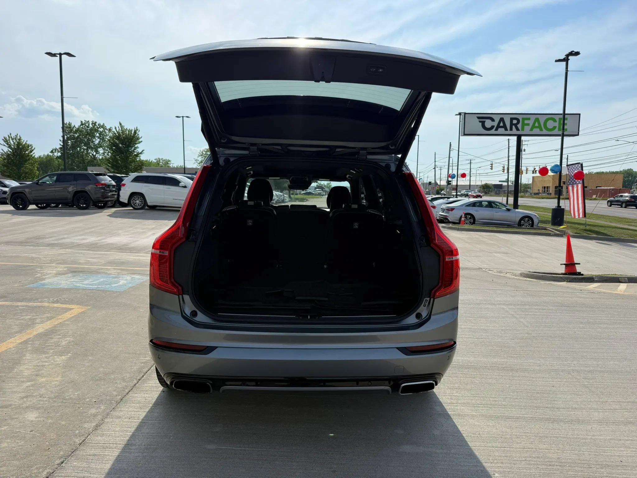 Used 2016 Volvo XC90 T6 R-Design AWD/4WD image 10
