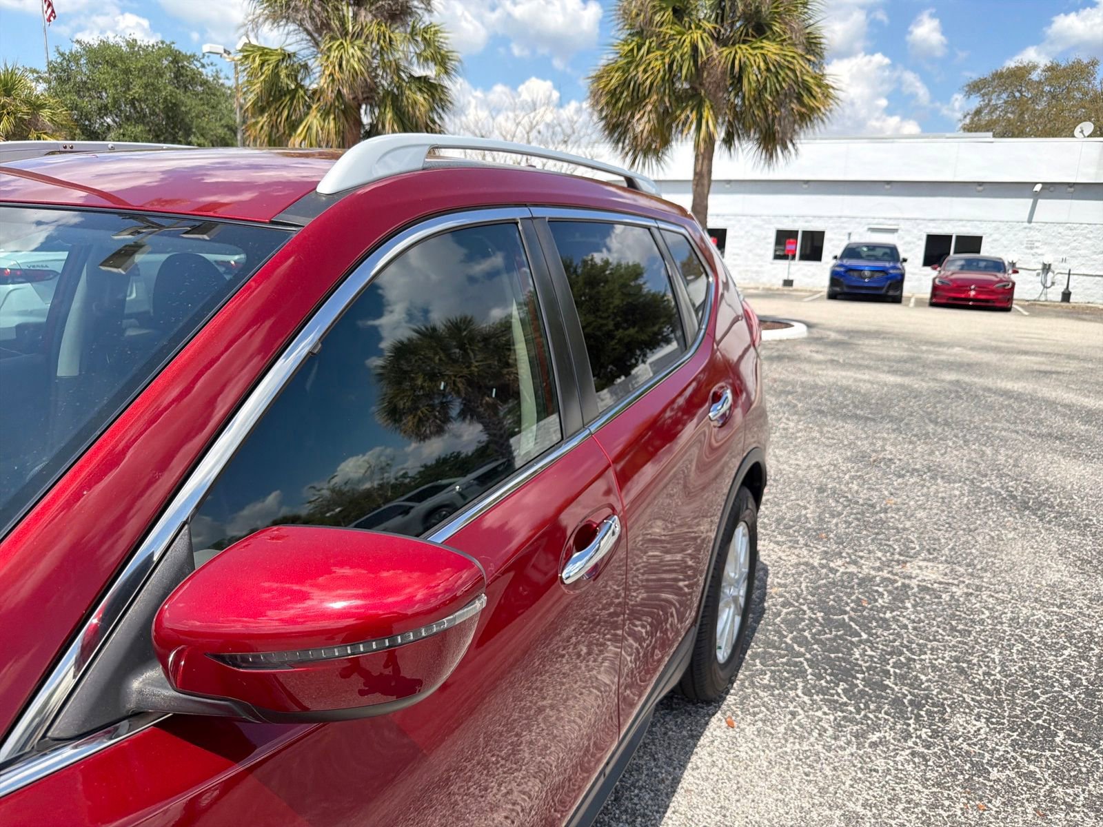 Used 2020 Nissan Rogue SV image 12