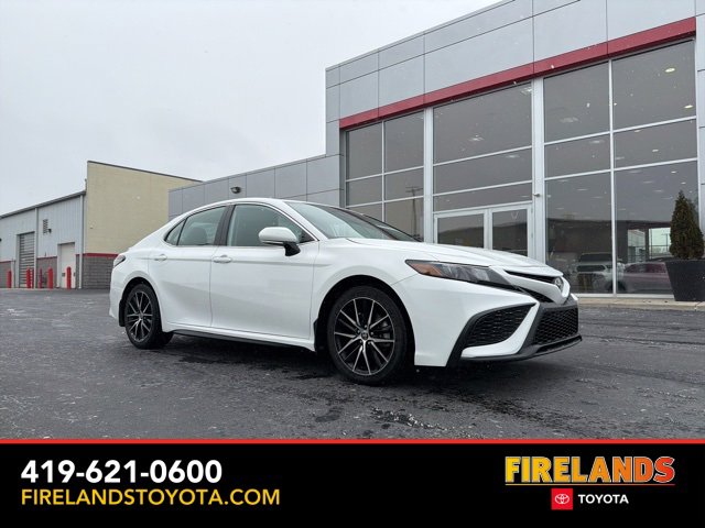 Used 2024 Toyota Camry SE