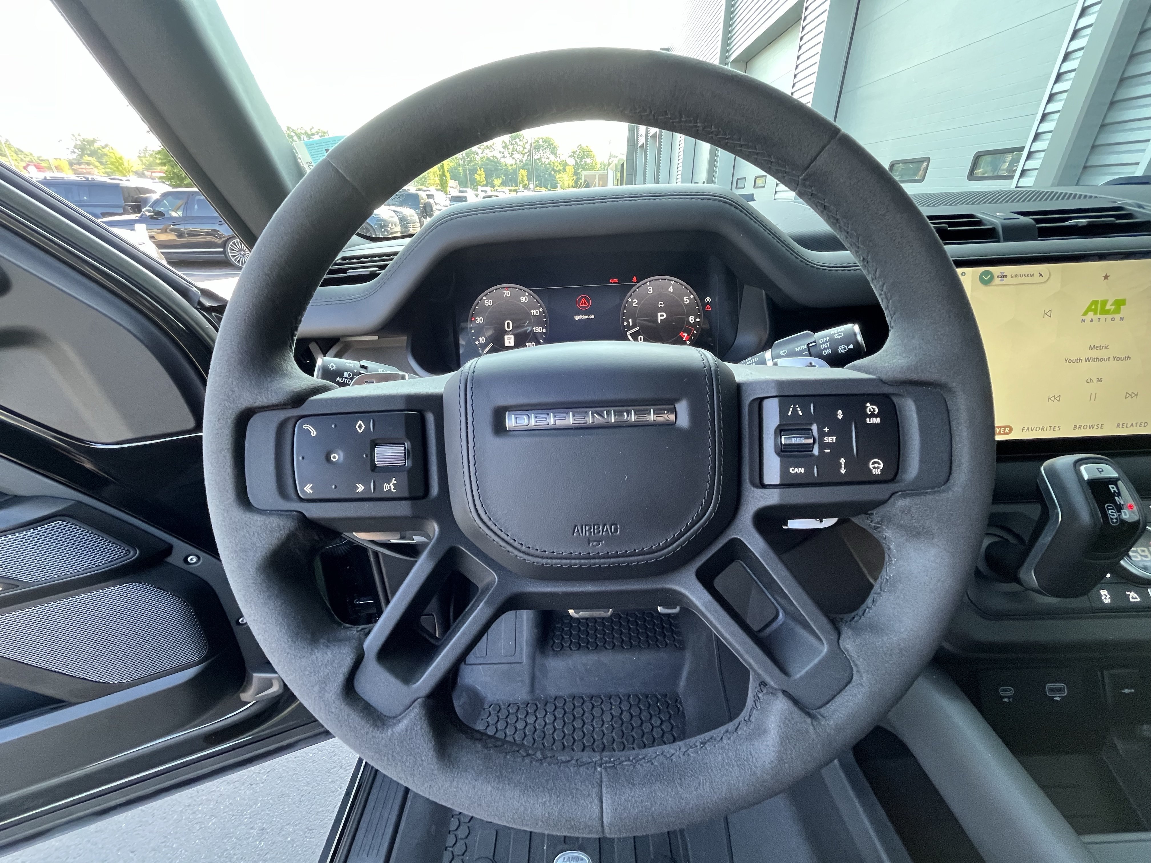 Used 2023 Land Rover Defender 90 V8 AWD/4WD image 20