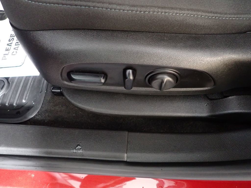 Used 2021 Chevrolet Blazer LT image 22